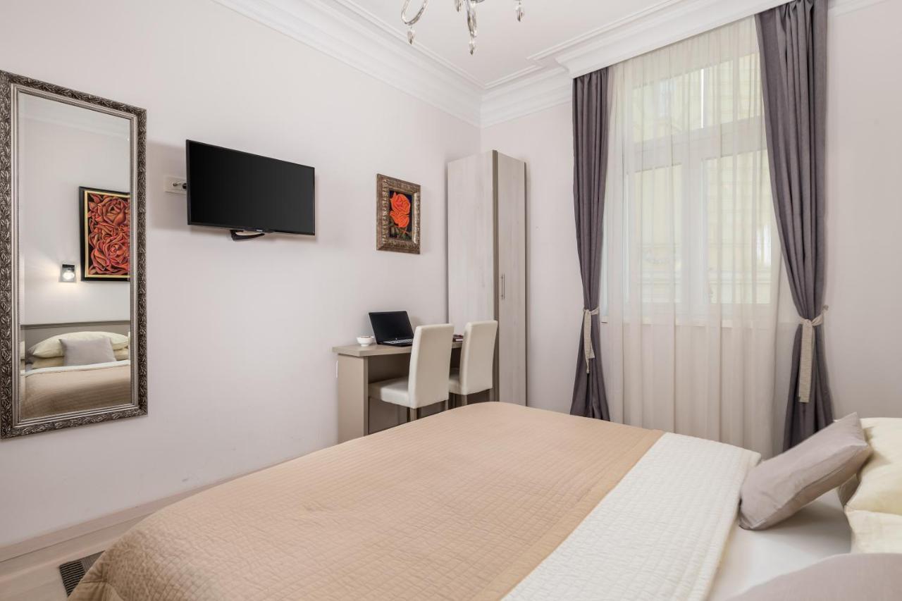 Villa Sokol Apartments Opatija Center Exterior photo
